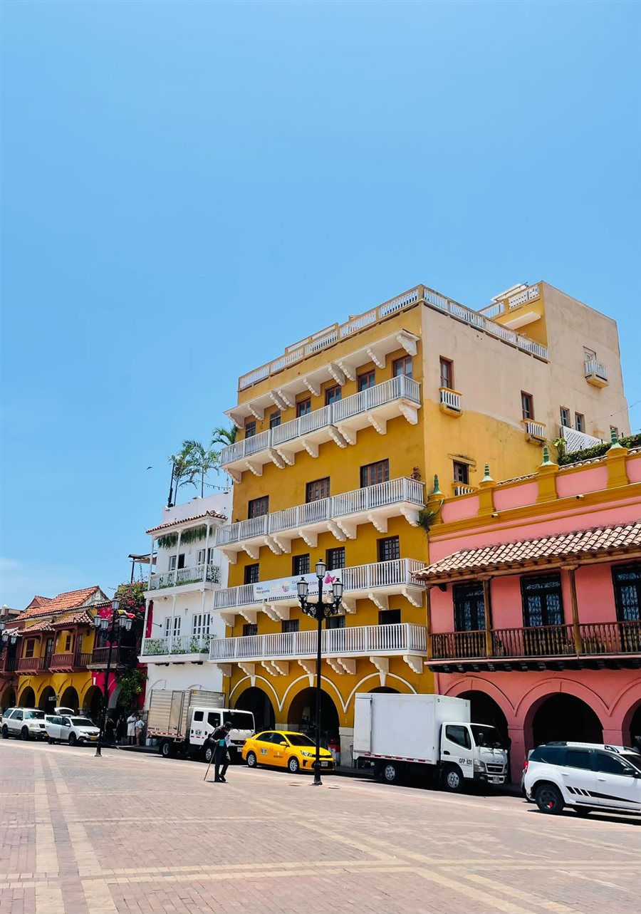 Ruas coloridas da Cidade Amuralhada de Cartagena, Colômbia